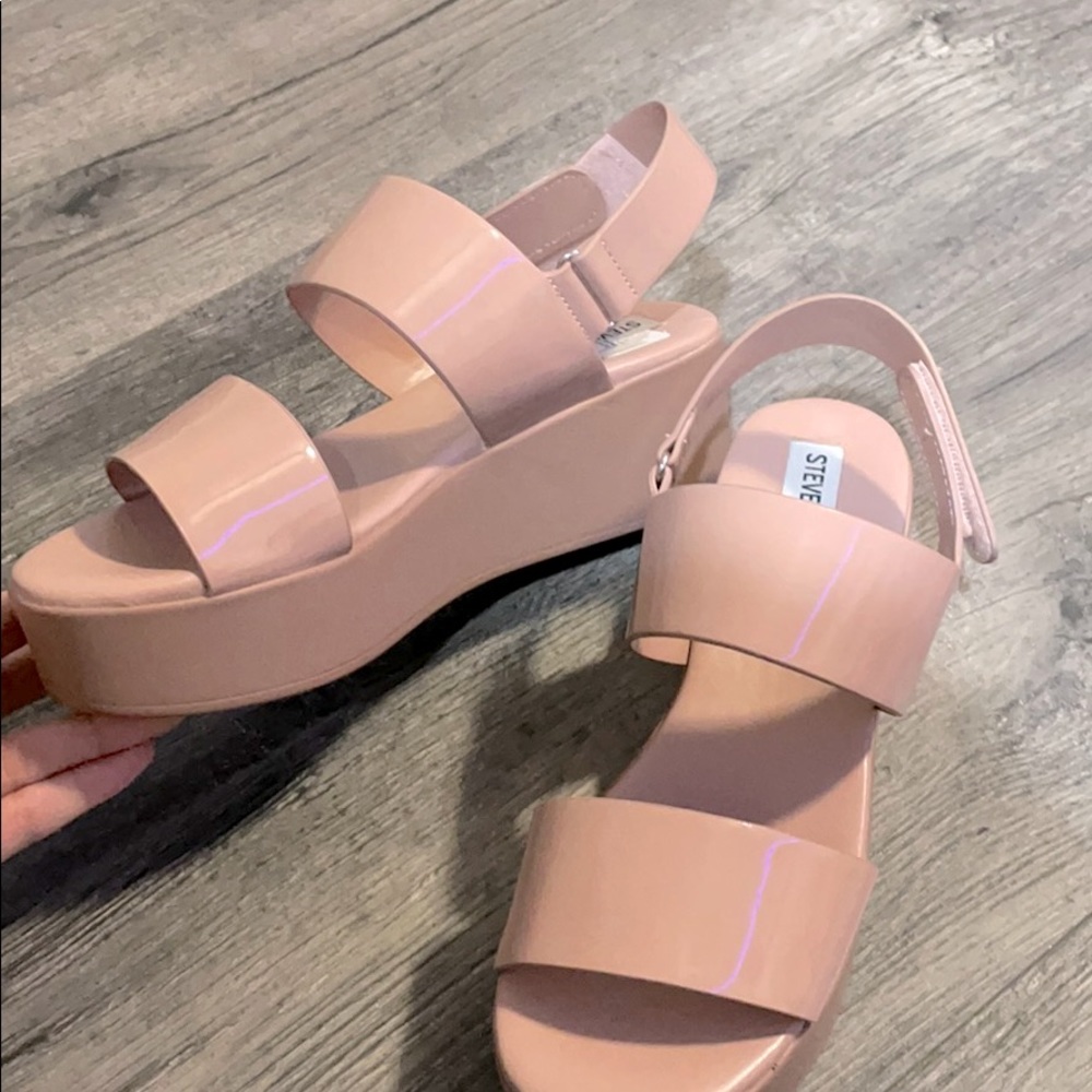 Sandals ❤️❤️